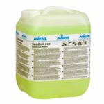 Sanikal-Eco Kiehl 1L σε πράσινη φιάλη καθαριστικού μπάνιου, ιδανικό για καθημερινό καθαρισμό και υγιεινή χωρίς χλώριο.